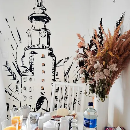 Daire Old Town W Balcony Only 5 Min Danube River