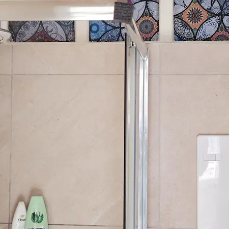 Old Town W Balcony Only 5 Min Danube River Apartamento Bratislava