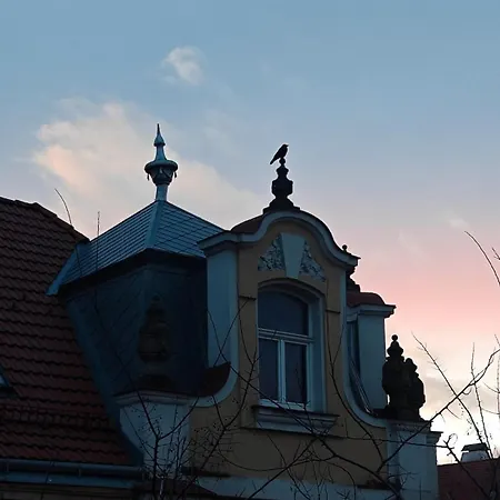Apartment Old Town W Balcony Only 5 Min Danube River