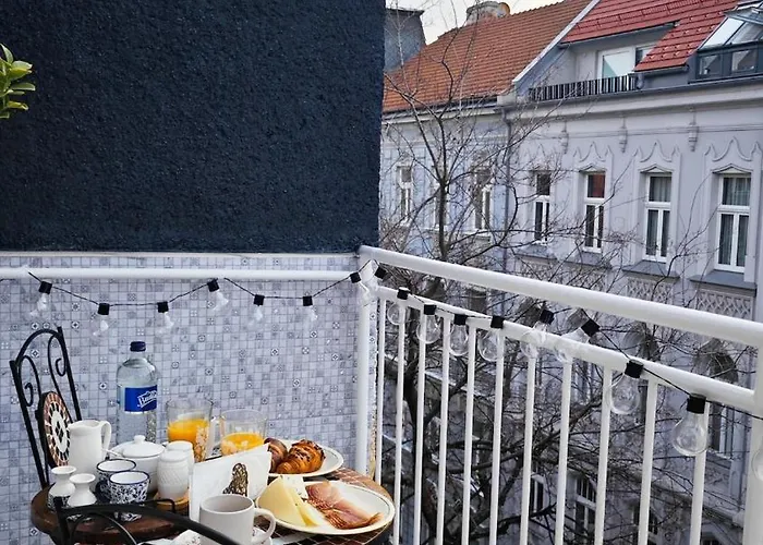 Old Town W Balcony Only 5 Min Danube River * Pozsony