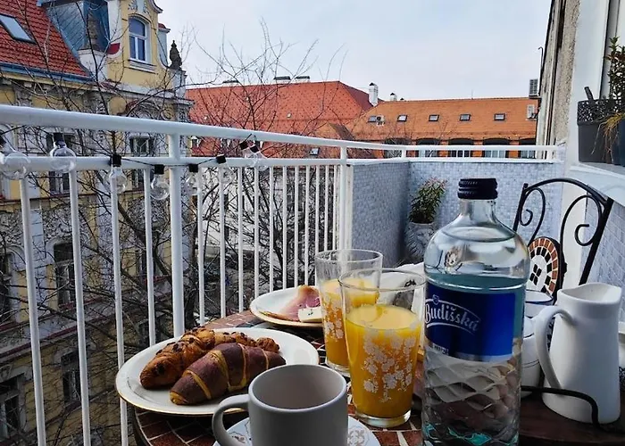 Old Town W Balcony Only 5 Min Danube River * Pozsony