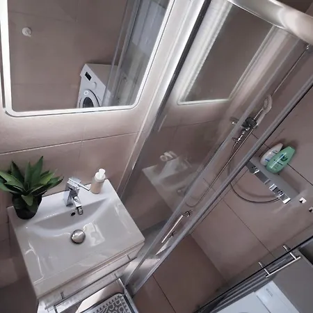 Old Town W Balcony Only 5 Min Danube River * Братислава